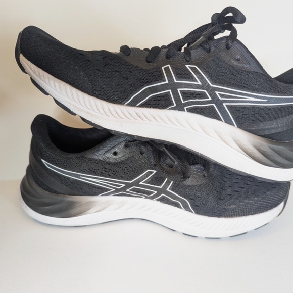 Asics Gel-Excite 8 SNEAKERS SZ 8 Black White Women Running Shoes - Picture 8 of 8